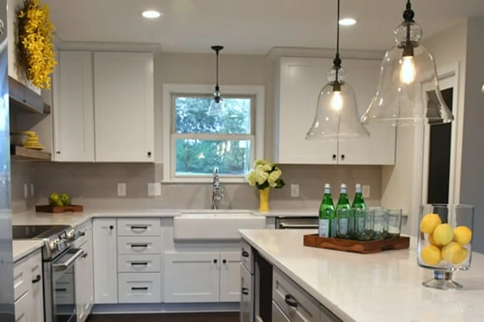 Kitchen Remodeling / Remodelación de Cocinas